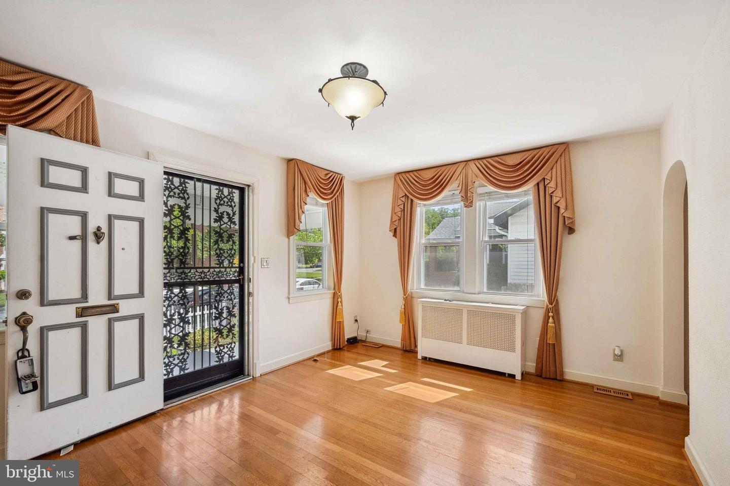3023 K ST SE, WASHINGTON, District Of Columbia 20019, 4 Bedrooms Bedrooms, ,2 BathroomsBathrooms,Residential,For sale,3023 K ST SE,DCDC2200814 MLS # DCDC2200814