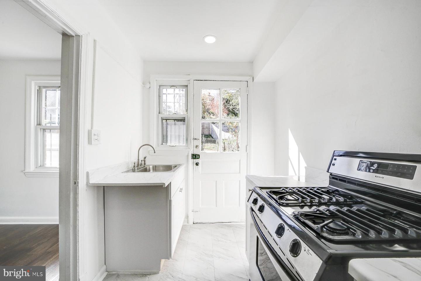 15 47TH ST SE, WASHINGTON, District Of Columbia 20019, 2 Bedrooms Bedrooms, ,1 BathroomBathrooms,Residential,For sale,15 47TH ST SE,DCDC2200860 MLS # DCDC2200860