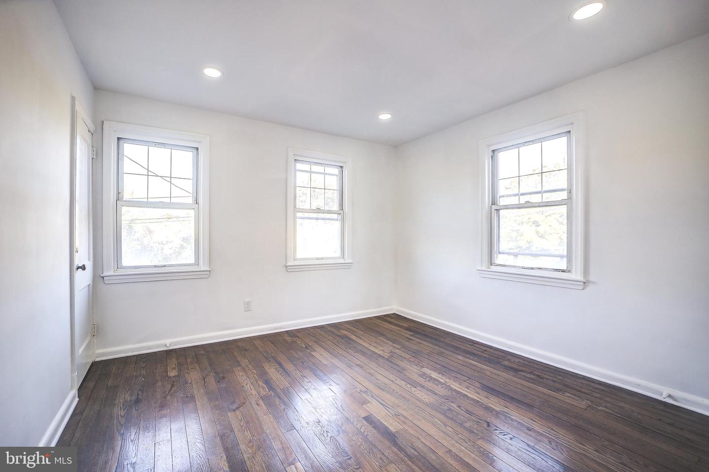15 47TH ST SE, WASHINGTON, District Of Columbia 20019, 2 Bedrooms Bedrooms, ,1 BathroomBathrooms,Residential,For sale,15 47TH ST SE,DCDC2200860 MLS # DCDC2200860