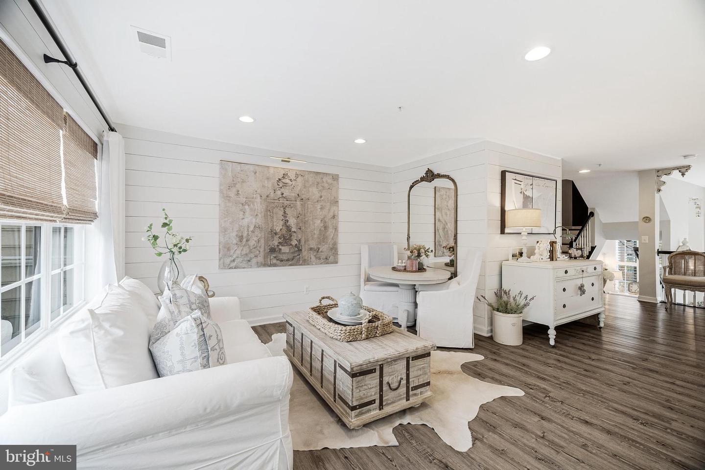 1885 CRESCENT PARK DR, RESTON, Virginia 20190, 3 Bedrooms Bedrooms, ,2 BathroomsBathrooms,Residential,For sale,1885 CRESCENT PARK DR,VAFX2241110 MLS # VAFX2241110