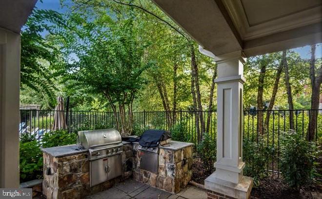 1885 CRESCENT PARK DR, RESTON, Virginia 20190, 3 Bedrooms Bedrooms, ,2 BathroomsBathrooms,Residential,For sale,1885 CRESCENT PARK DR,VAFX2241110 MLS # VAFX2241110