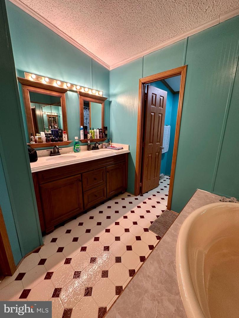 3175 NORTHUMBERLAND HWY, LOTTSBURG, Virginia 22511, 3 Bedrooms Bedrooms, 8 Rooms Rooms,2 BathroomsBathrooms,Residential,For sale,3175 NORTHUMBERLAND HWY,VANV2001602 MLS # VANV2001602