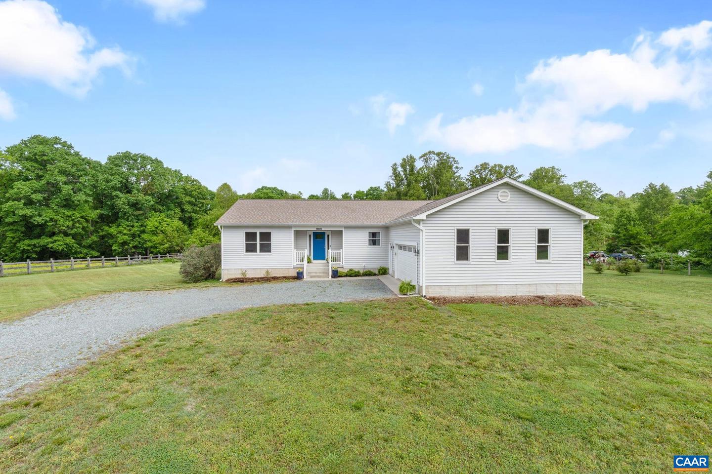 10835 SHANNON HILL RD, LOUISA, Virginia 23093, 3 Bedrooms Bedrooms, ,2 BathroomsBathrooms,Residential,For sale,10835 SHANNON HILL RD,664578 MLS # 664578