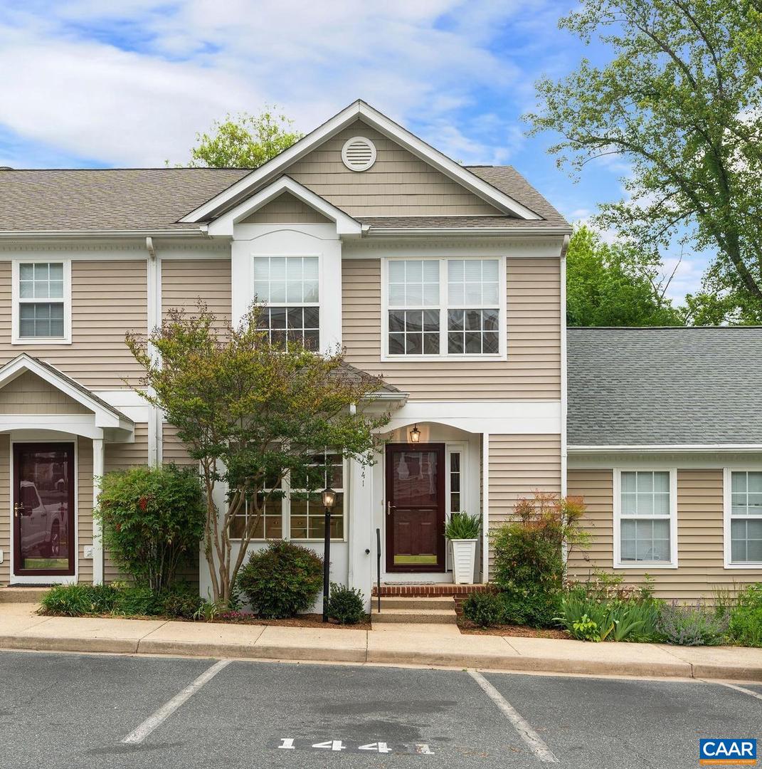 1441 GLENSIDE GREEN, CHARLOTTESVILLE, Virginia 22901, 3 Bedrooms Bedrooms, ,2 BathroomsBathrooms,Residential,For sale,1441 GLENSIDE GREEN,664579 MLS # 664579