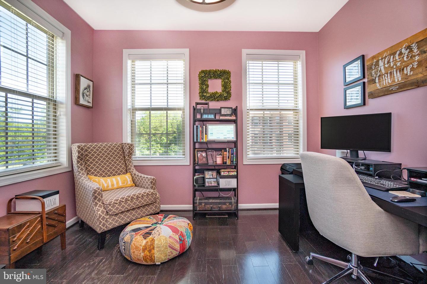 15925 DARLING PL, HAYMARKET, Virginia 20169, 4 Bedrooms Bedrooms, ,2 BathroomsBathrooms,Residential,For sale,15925 DARLING PL,VAPW2094798 MLS # VAPW2094798