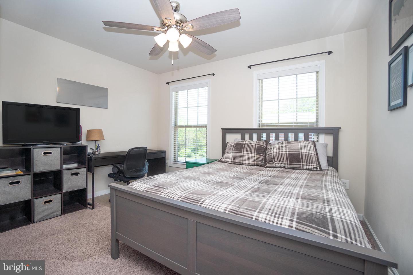 15925 DARLING PL, HAYMARKET, Virginia 20169, 4 Bedrooms Bedrooms, ,2 BathroomsBathrooms,Residential,For sale,15925 DARLING PL,VAPW2094798 MLS # VAPW2094798