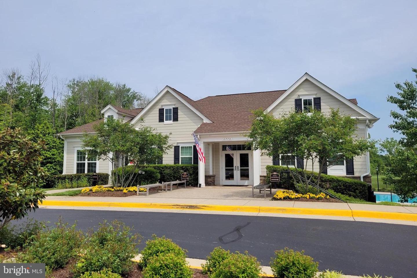 15925 DARLING PL, HAYMARKET, Virginia 20169, 4 Bedrooms Bedrooms, ,2 BathroomsBathrooms,Residential,For sale,15925 DARLING PL,VAPW2094798 MLS # VAPW2094798