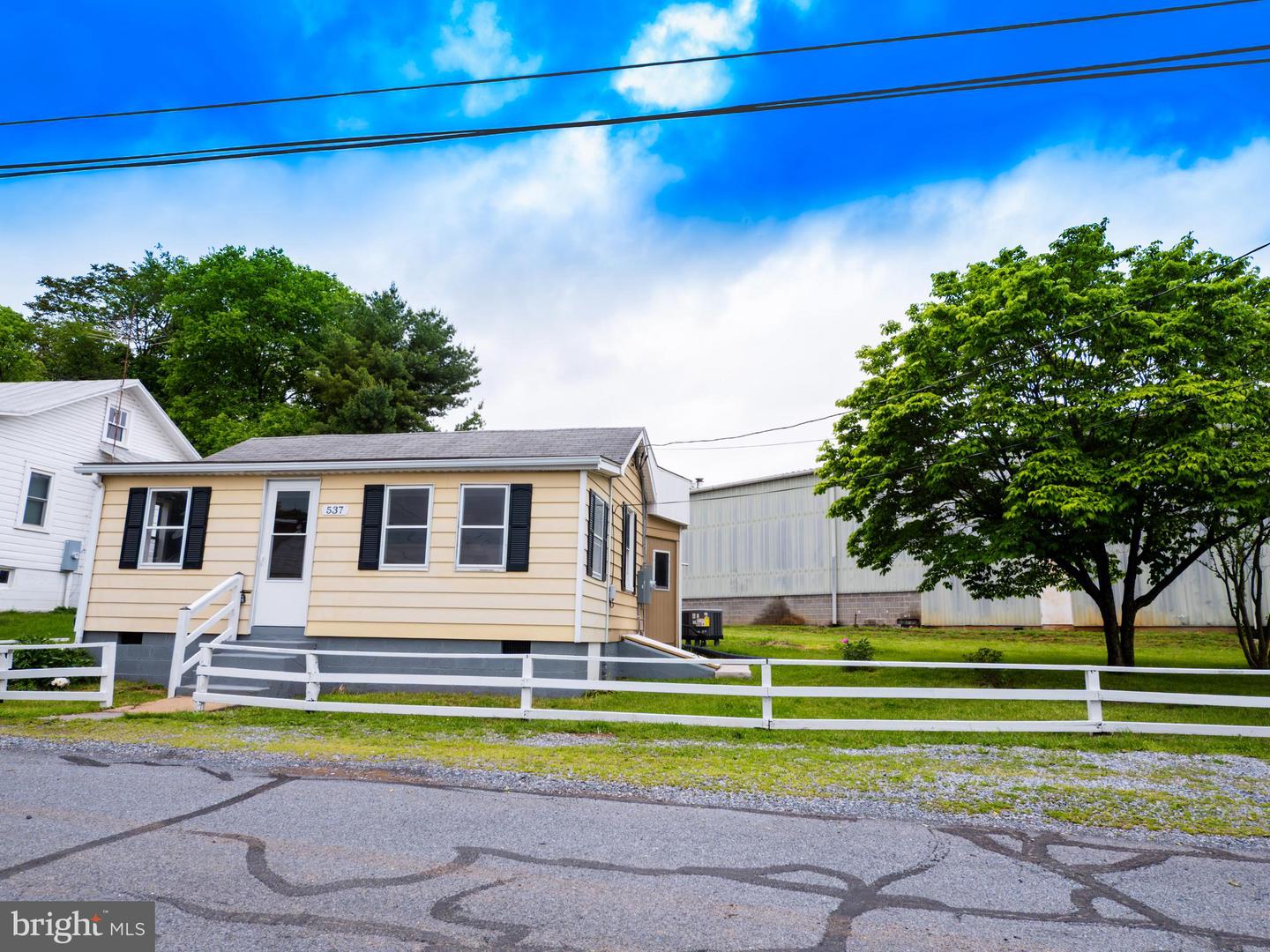 537 HILLMAN DR, WINCHESTER, Virginia 22601, 1 Bedroom Bedrooms, ,1 BathroomBathrooms,Residential,For sale,537 HILLMAN DR,VAWI2007706 MLS # VAWI2007706