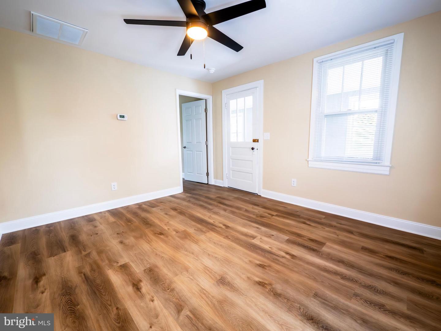 537 HILLMAN DR, WINCHESTER, Virginia 22601, 1 Bedroom Bedrooms, ,1 BathroomBathrooms,Residential,For sale,537 HILLMAN DR,VAWI2007706 MLS # VAWI2007706