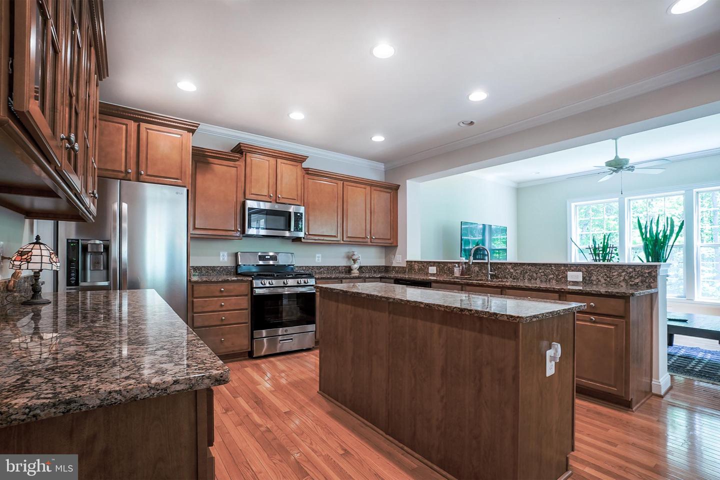 6924 NOYES AVE, HAYMARKET, Virginia 20169, 5 Bedrooms Bedrooms, ,3 BathroomsBathrooms,Residential,For sale,6924 NOYES AVE,VAPW2094810 MLS # VAPW2094810