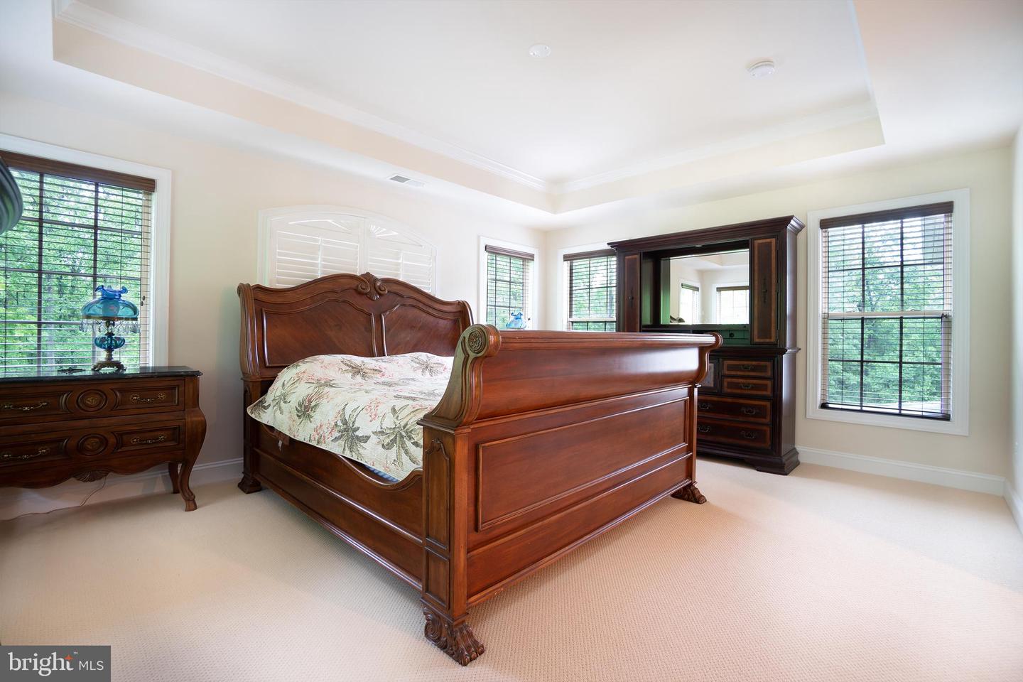 6924 NOYES AVE, HAYMARKET, Virginia 20169, 5 Bedrooms Bedrooms, ,3 BathroomsBathrooms,Residential,For sale,6924 NOYES AVE,VAPW2094810 MLS # VAPW2094810