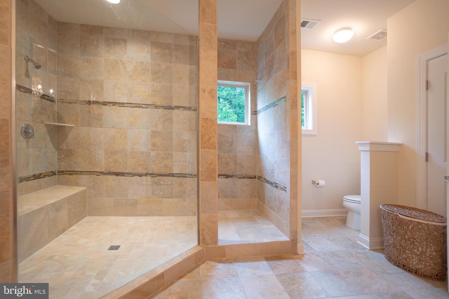 6924 NOYES AVE, HAYMARKET, Virginia 20169, 5 Bedrooms Bedrooms, ,3 BathroomsBathrooms,Residential,For sale,6924 NOYES AVE,VAPW2094810 MLS # VAPW2094810