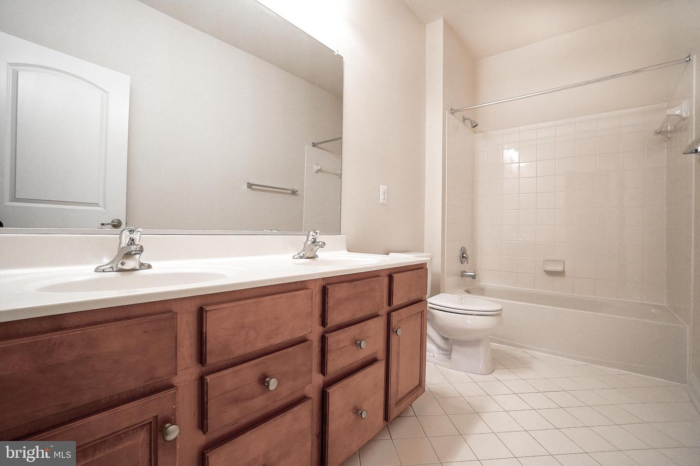 6924 NOYES AVE, HAYMARKET, Virginia 20169, 5 Bedrooms Bedrooms, ,3 BathroomsBathrooms,Residential,For sale,6924 NOYES AVE,VAPW2094810 MLS # VAPW2094810
