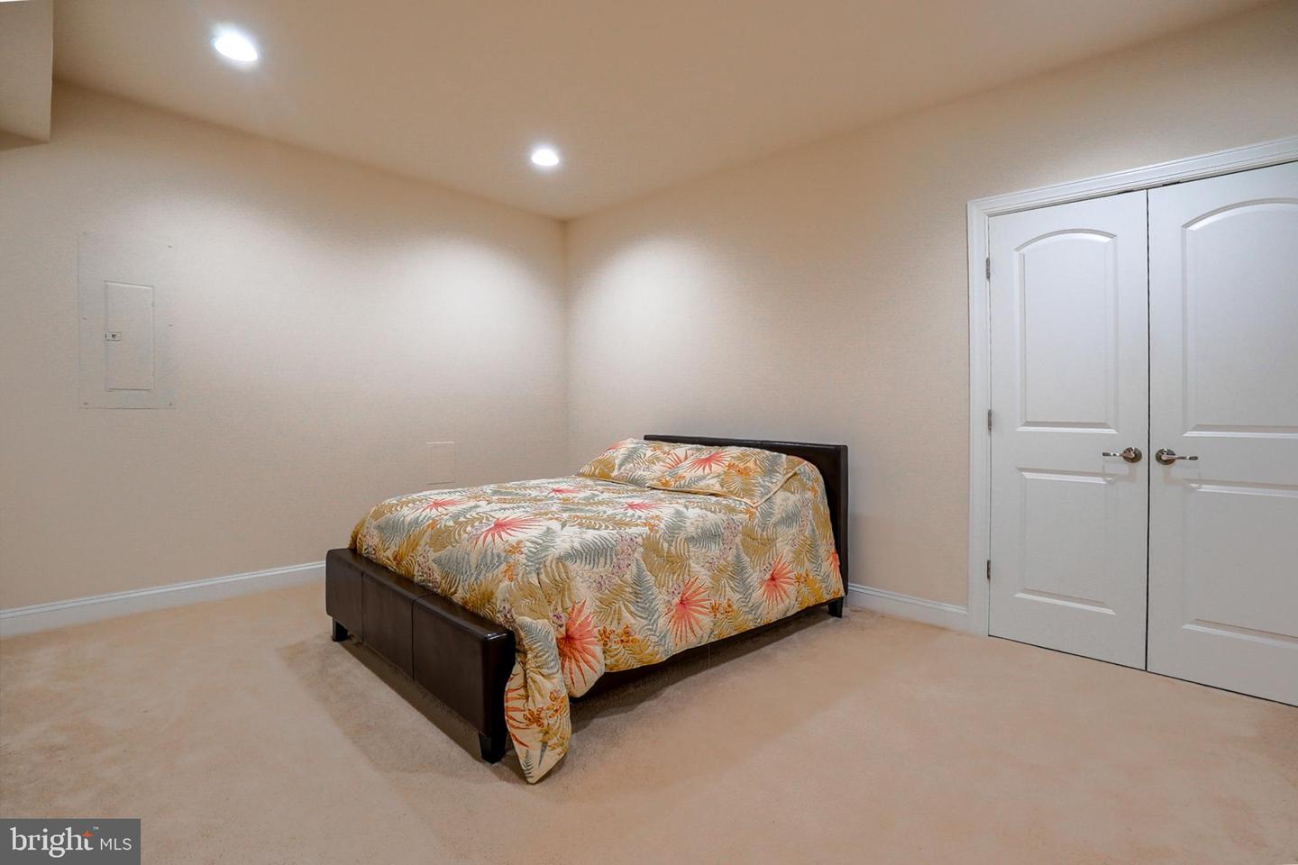 6924 NOYES AVE, HAYMARKET, Virginia 20169, 5 Bedrooms Bedrooms, ,3 BathroomsBathrooms,Residential,For sale,6924 NOYES AVE,VAPW2094810 MLS # VAPW2094810