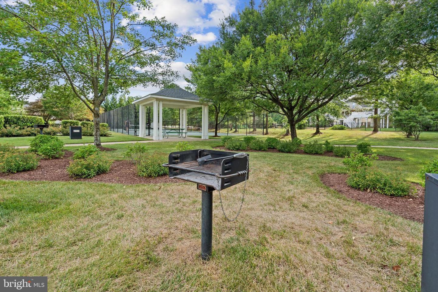 6924 NOYES AVE, HAYMARKET, Virginia 20169, 5 Bedrooms Bedrooms, ,3 BathroomsBathrooms,Residential,For sale,6924 NOYES AVE,VAPW2094810 MLS # VAPW2094810