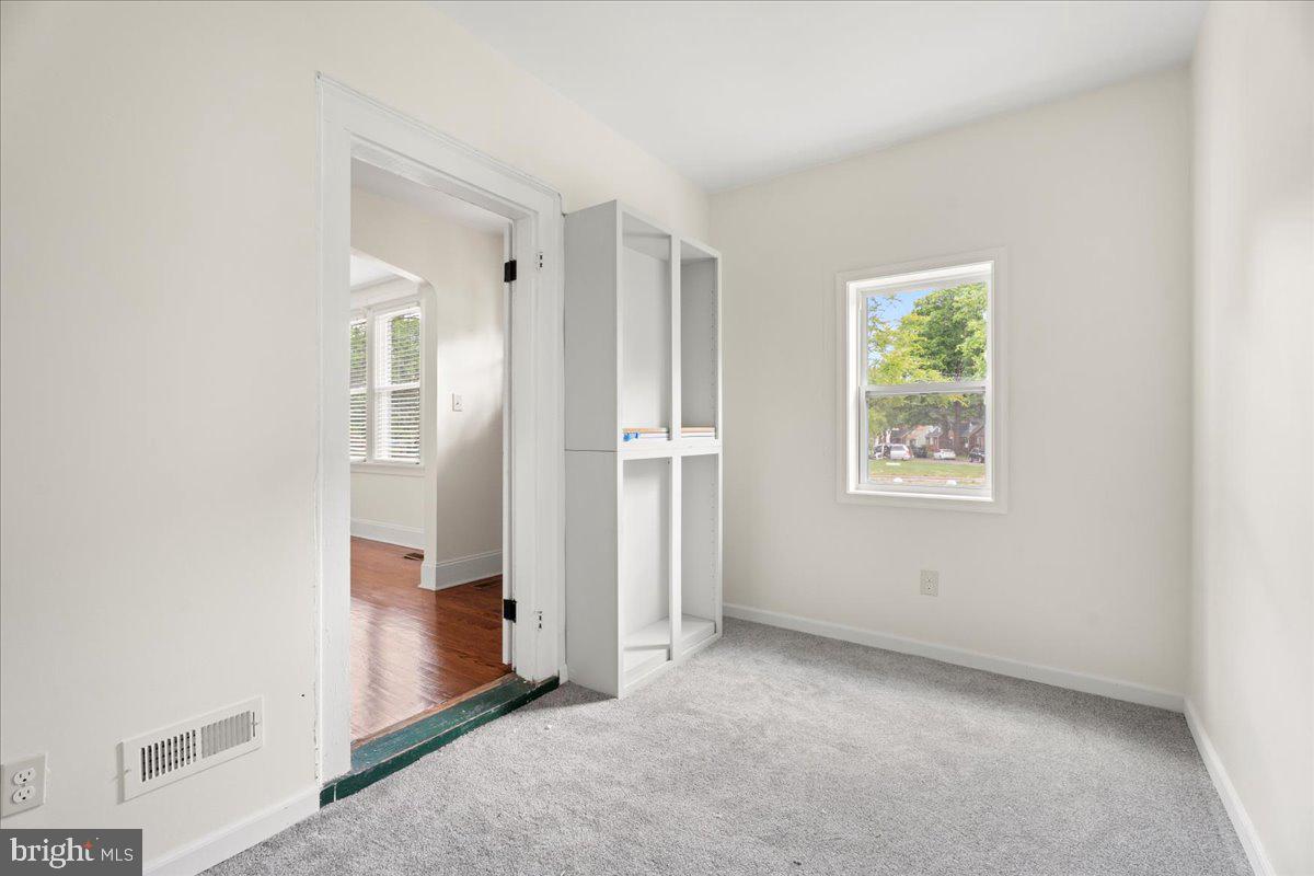 920 E BELT BLVD, RICHMOND, Virginia 23224, 3 Bedrooms Bedrooms, 7 Rooms Rooms,2 BathroomsBathrooms,Residential,For sale,920 E BELT BLVD,VARC2000672 MLS # VARC2000672