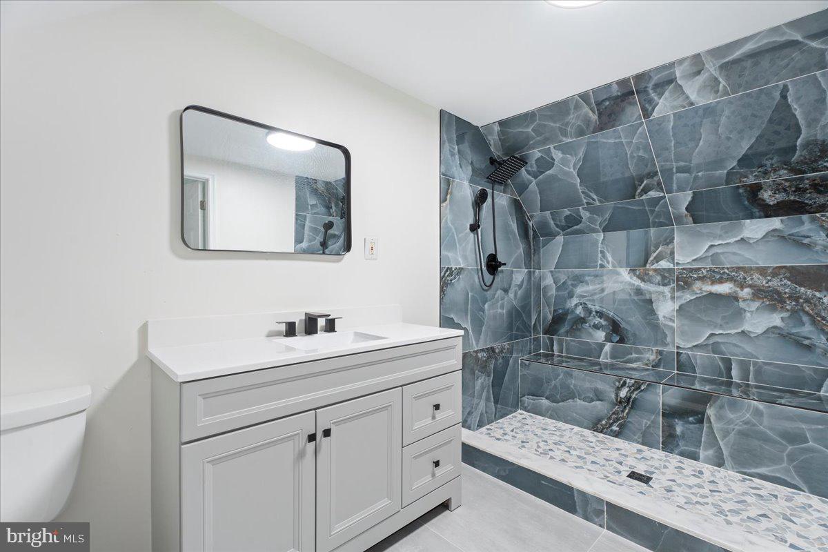 920 E BELT BLVD, RICHMOND, Virginia 23224, 3 Bedrooms Bedrooms, 7 Rooms Rooms,2 BathroomsBathrooms,Residential,For sale,920 E BELT BLVD,VARC2000672 MLS # VARC2000672