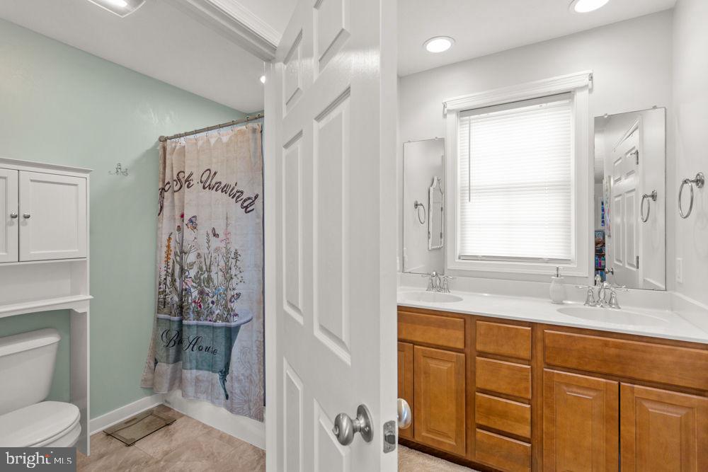 305 COYOTE RUN, BROADWAY, Virginia 22815, 3 Bedrooms Bedrooms, ,2 BathroomsBathrooms,Residential,For sale,305 COYOTE RUN,VARO2002310 MLS # VARO2002310