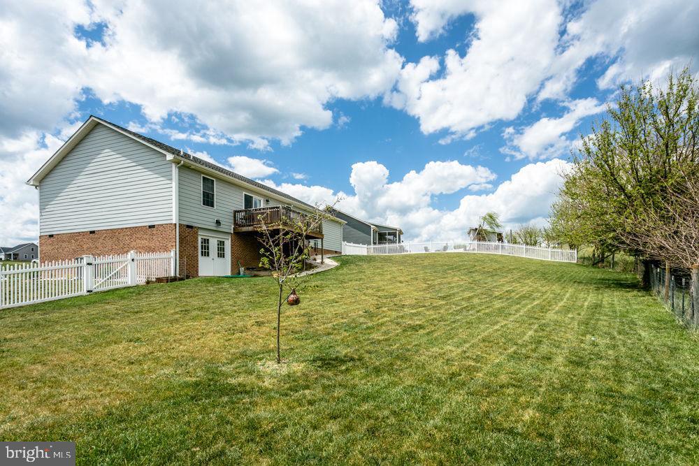 305 COYOTE RUN, BROADWAY, Virginia 22815, 3 Bedrooms Bedrooms, ,2 BathroomsBathrooms,Residential,For sale,305 COYOTE RUN,VARO2002310 MLS # VARO2002310