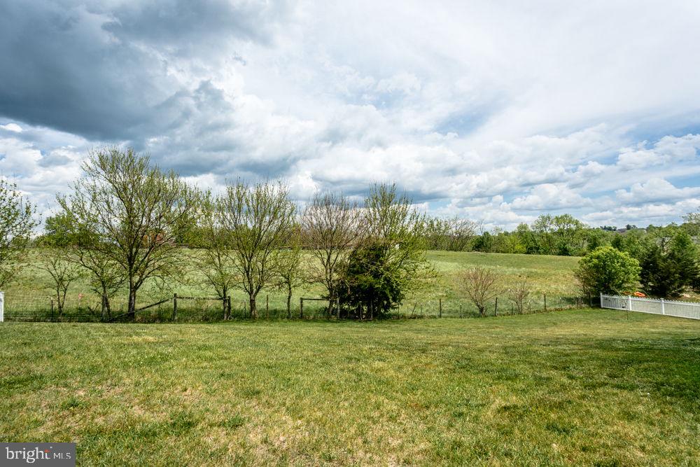 305 COYOTE RUN, BROADWAY, Virginia 22815, 3 Bedrooms Bedrooms, ,2 BathroomsBathrooms,Residential,For sale,305 COYOTE RUN,VARO2002310 MLS # VARO2002310