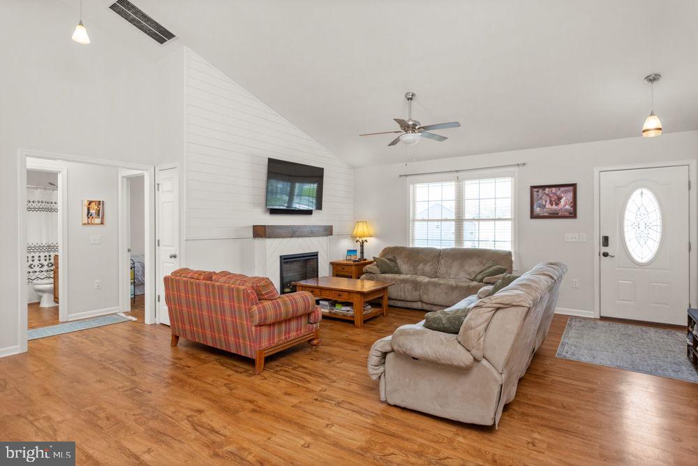 305 COYOTE RUN, BROADWAY, Virginia 22815, 3 Bedrooms Bedrooms, ,2 BathroomsBathrooms,Residential,For sale,305 COYOTE RUN,VARO2002310 MLS # VARO2002310
