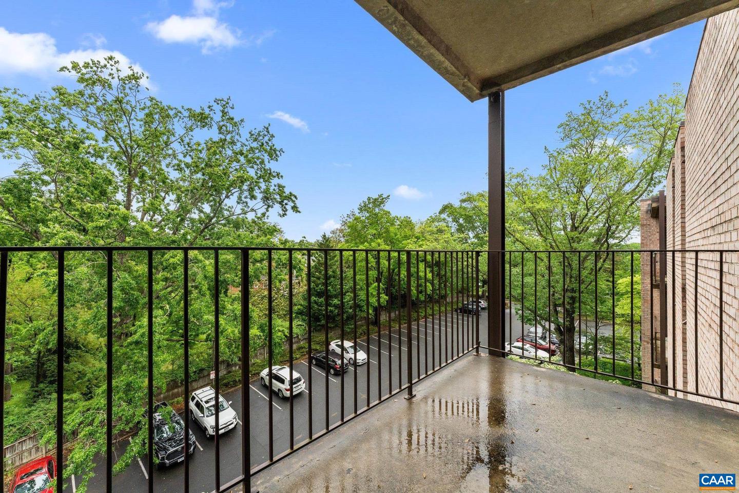 511 N 1ST ST #609, CHARLOTTESVILLE, Virginia 22902, 1 Bedroom Bedrooms, ,1 BathroomBathrooms,Residential,For sale,511 N 1ST ST #609,664595 MLS # 664595