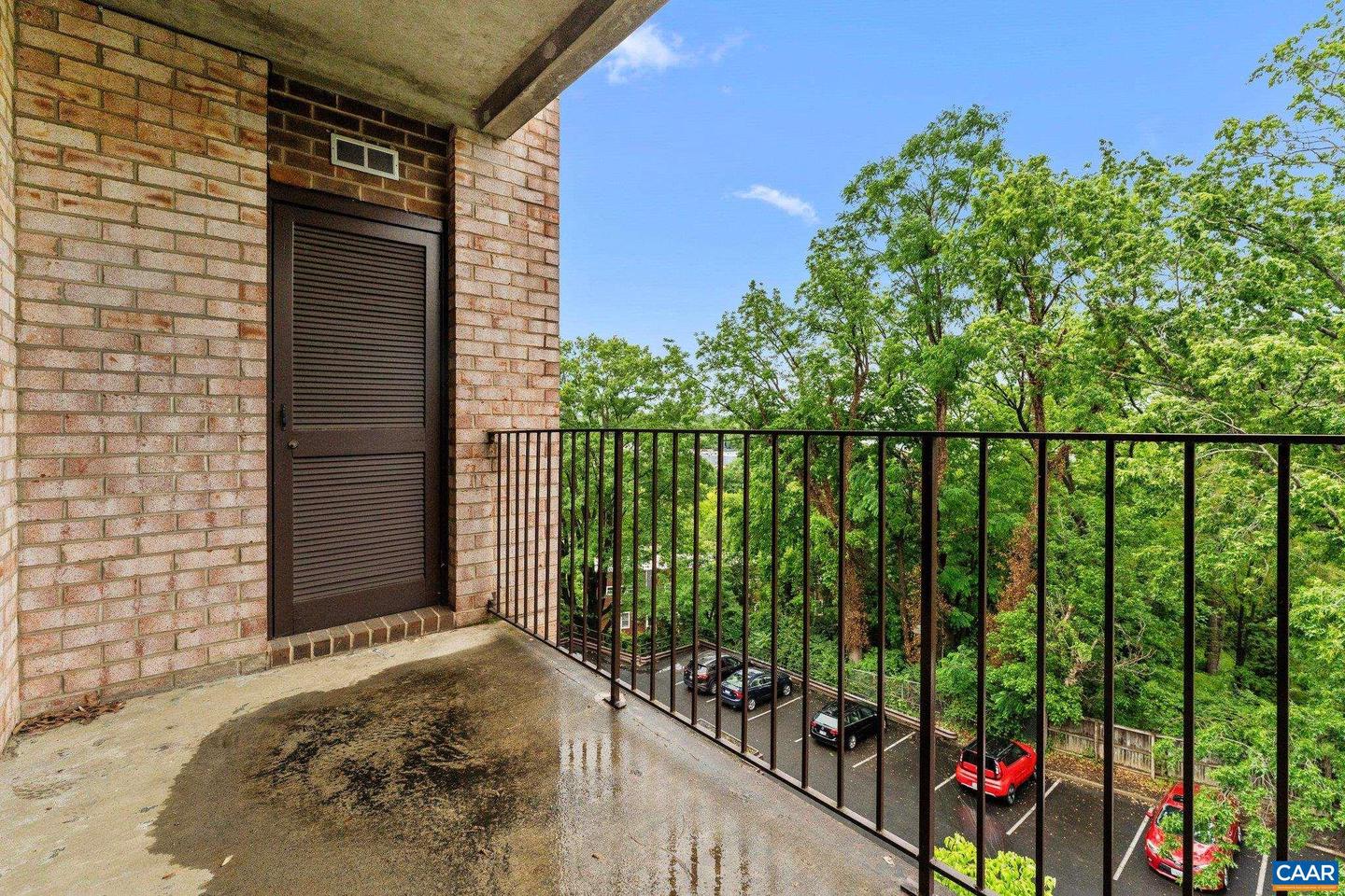 511 N 1ST ST #609, CHARLOTTESVILLE, Virginia 22902, 1 Bedroom Bedrooms, ,1 BathroomBathrooms,Residential,For sale,511 N 1ST ST #609,664595 MLS # 664595