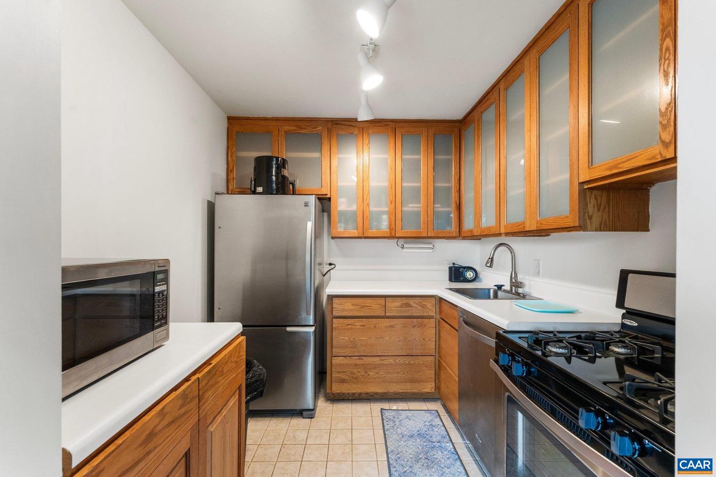 511 N 1ST ST #609, CHARLOTTESVILLE, Virginia 22902, 1 Bedroom Bedrooms, ,1 BathroomBathrooms,Residential,For sale,511 N 1ST ST #609,664595 MLS # 664595