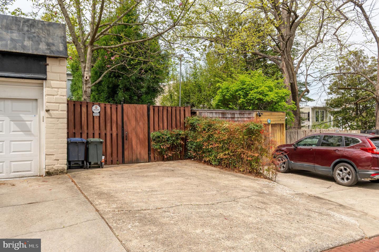 2317 20TH ST NW, WASHINGTON, District Of Columbia 20009, 3 Bedrooms Bedrooms, ,3 BathroomsBathrooms,Residential,For sale,2317 20TH ST NW,DCDC2200876 MLS # DCDC2200876