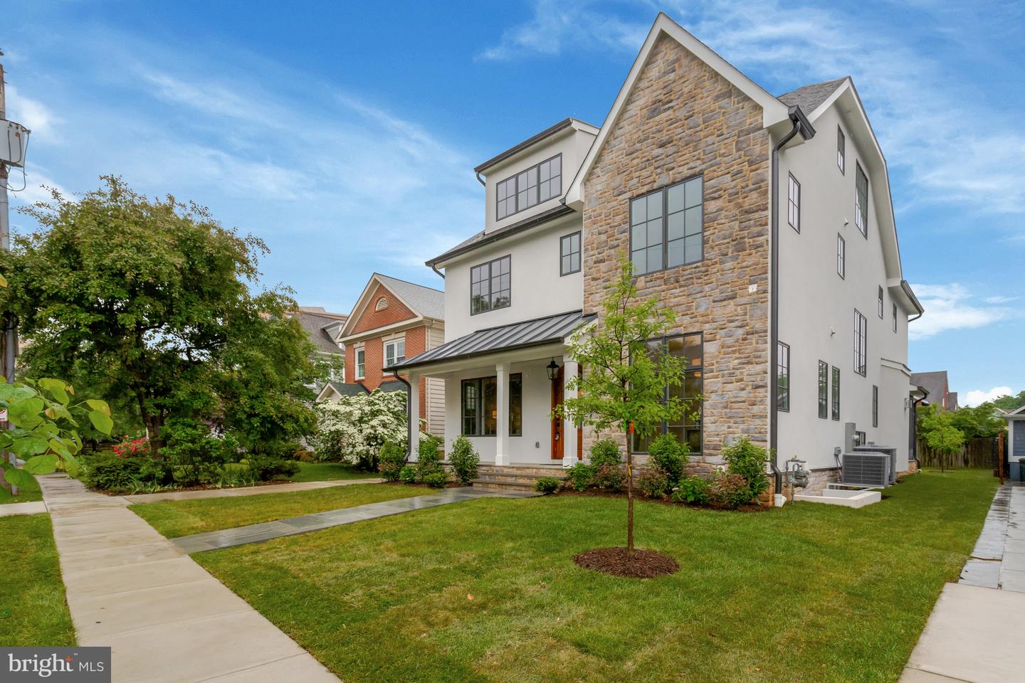 1416 N HANCOCK ST, ARLINGTON, Virginia 22201, 7 Bedrooms Bedrooms, ,7 BathroomsBathrooms,Residential,For sale,1416 N HANCOCK ST,VAAR2057560 MLS # VAAR2057560