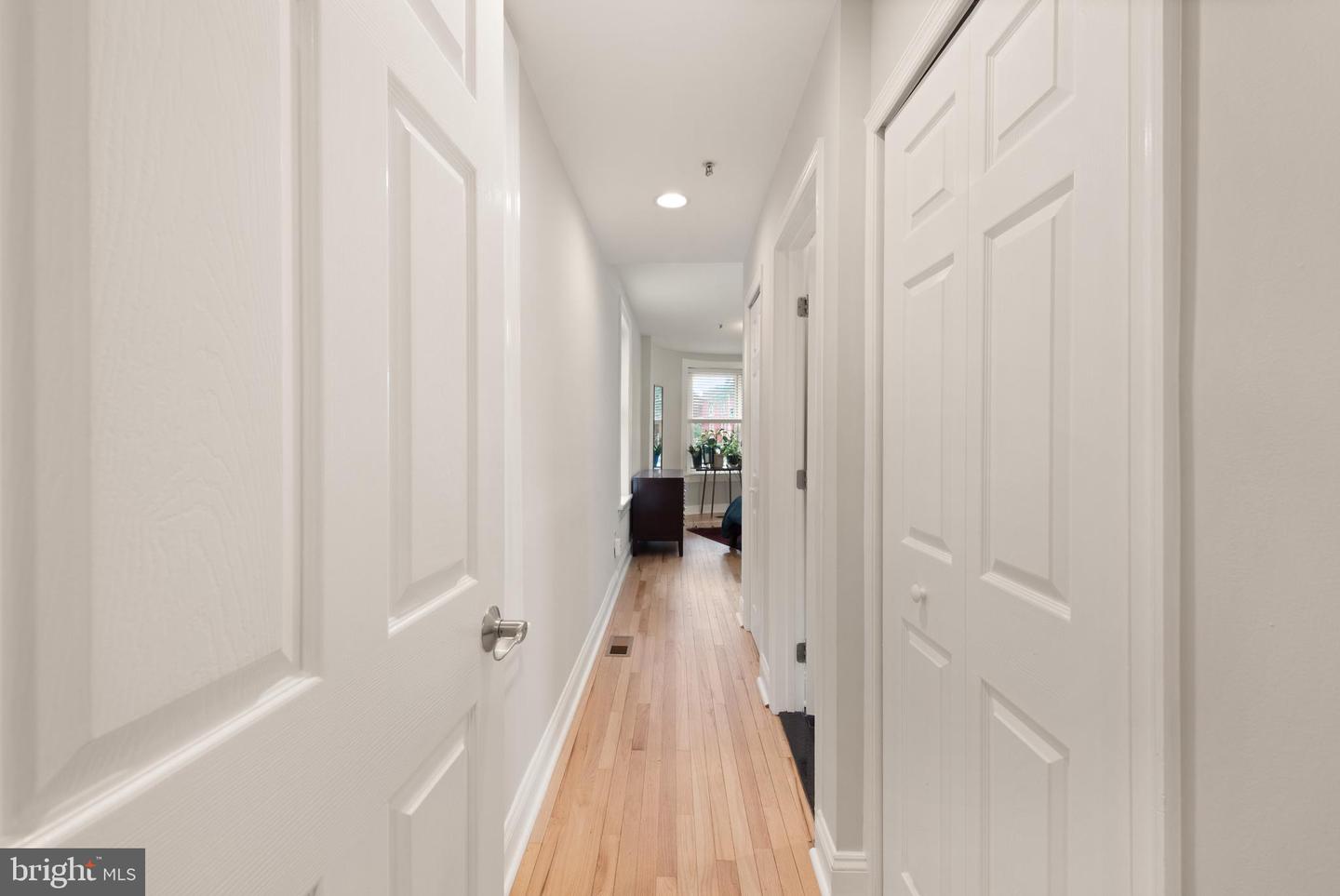 150 RHODE ISLAND AVE NW #103, WASHINGTON, District Of Columbia 20001, 3 Bedrooms Bedrooms, ,2 BathroomsBathrooms,Residential,For sale,150 RHODE ISLAND AVE NW #103,DCDC2200870 MLS # DCDC2200870