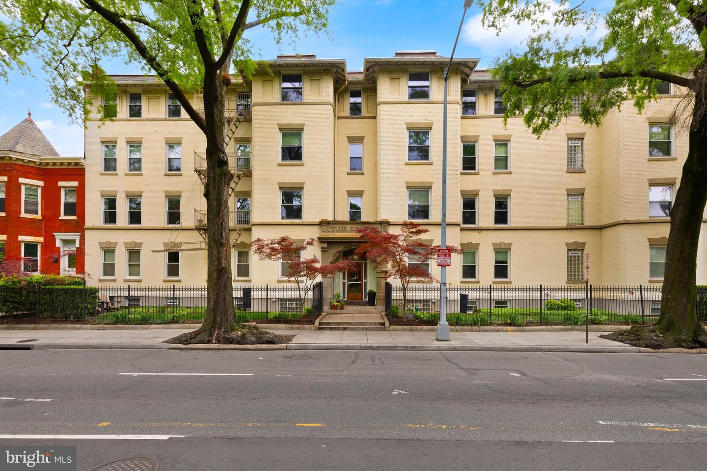 150 RHODE ISLAND AVE NW #103, WASHINGTON, District Of Columbia 20001, 3 Bedrooms Bedrooms, ,2 BathroomsBathrooms,Residential,For sale,150 RHODE ISLAND AVE NW #103,DCDC2200870 MLS # DCDC2200870