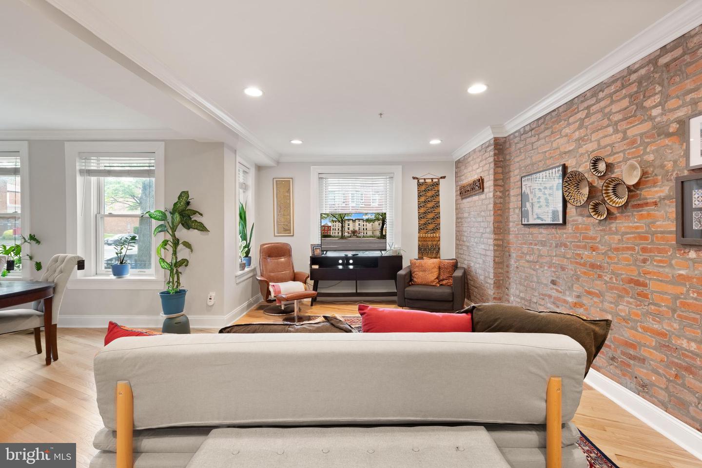 150 RHODE ISLAND AVE NW #103, WASHINGTON, District Of Columbia 20001, 3 Bedrooms Bedrooms, ,2 BathroomsBathrooms,Residential,For sale,150 RHODE ISLAND AVE NW #103,DCDC2200870 MLS # DCDC2200870