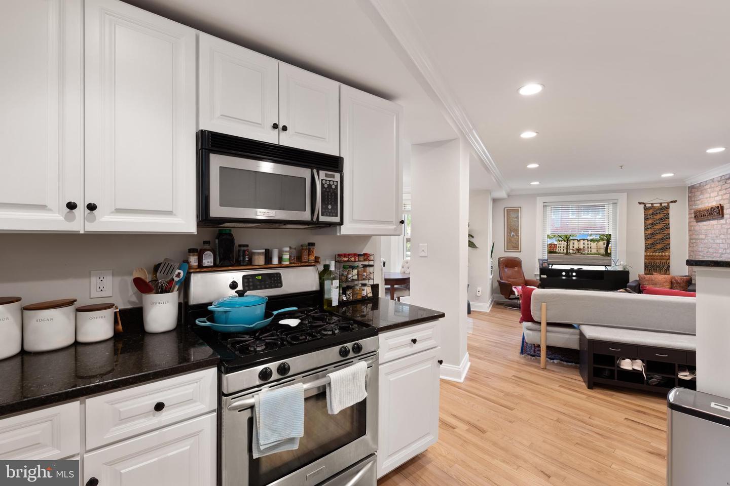 150 RHODE ISLAND AVE NW #103, WASHINGTON, District Of Columbia 20001, 3 Bedrooms Bedrooms, ,2 BathroomsBathrooms,Residential,For sale,150 RHODE ISLAND AVE NW #103,DCDC2200870 MLS # DCDC2200870