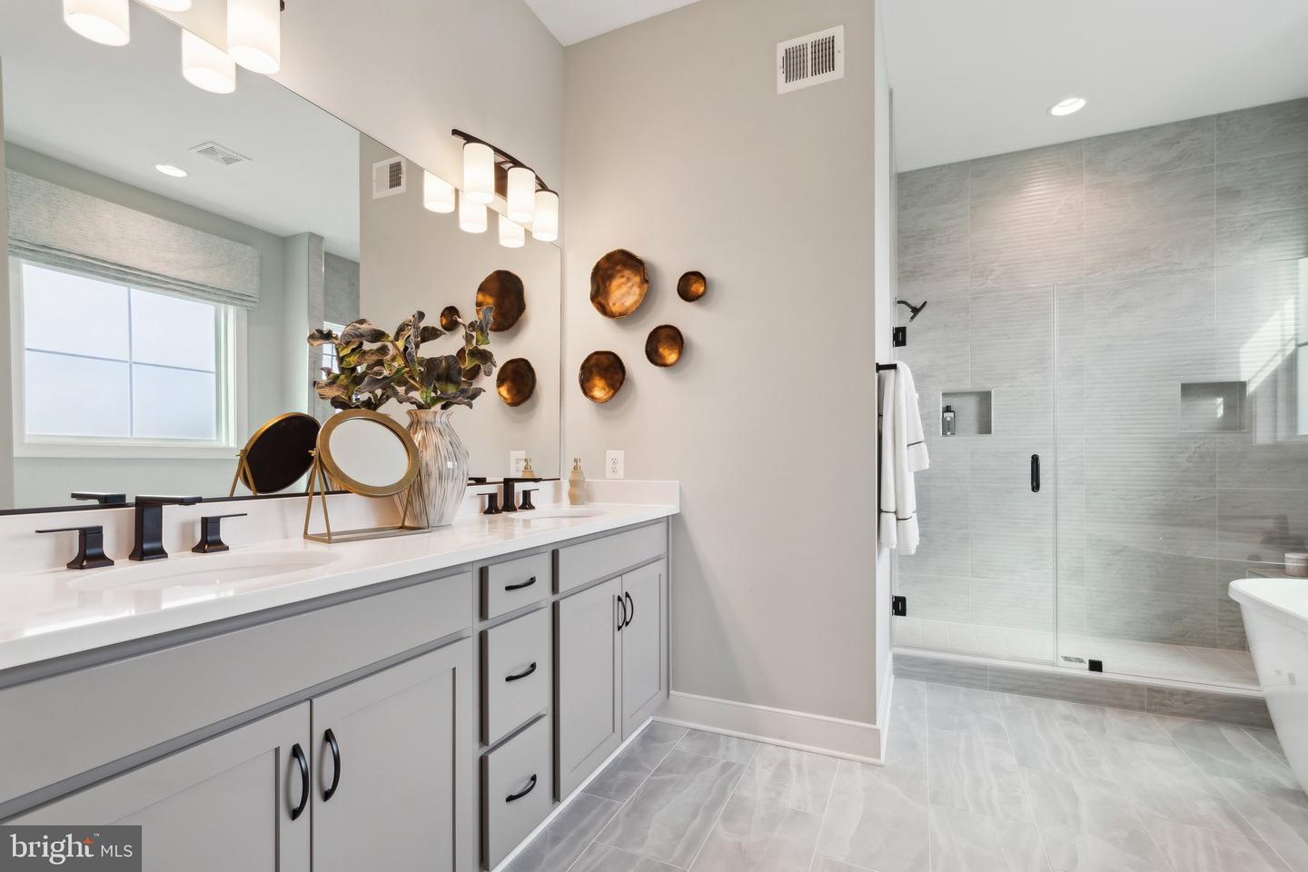1017 WAGTAIL LN, WINCHESTER, Virginia 22603, 5 Bedrooms Bedrooms, ,4 BathroomsBathrooms,Residential,For sale,1017 WAGTAIL LN,VAFV2034206 MLS # VAFV2034206