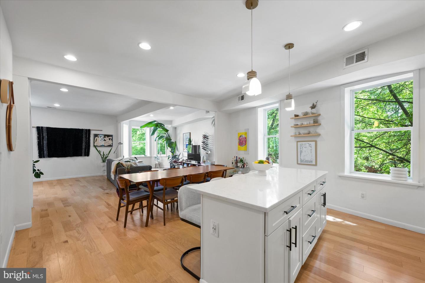 15 S ST NE #2, WASHINGTON, District Of Columbia 20002, 4 Bedrooms Bedrooms, ,4 BathroomsBathrooms,Residential,For sale,15 S ST NE #2,DCDC2200956 MLS # DCDC2200956