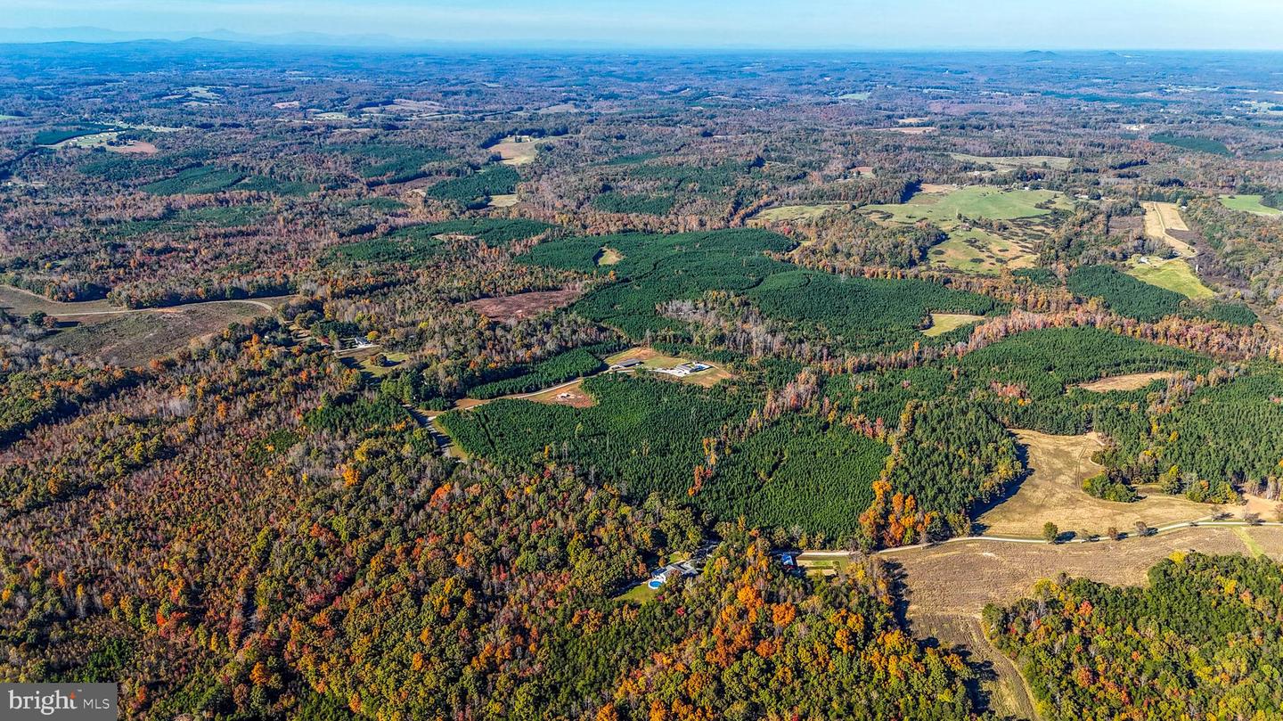 2052 TWENTY TWO RD, PAMPLIN, Virginia 23958, 3 Bedrooms Bedrooms, 8 Rooms Rooms,3 BathroomsBathrooms,Residential,For sale,2052 TWENTY TWO RD,VAPE2000080 MLS # VAPE2000080