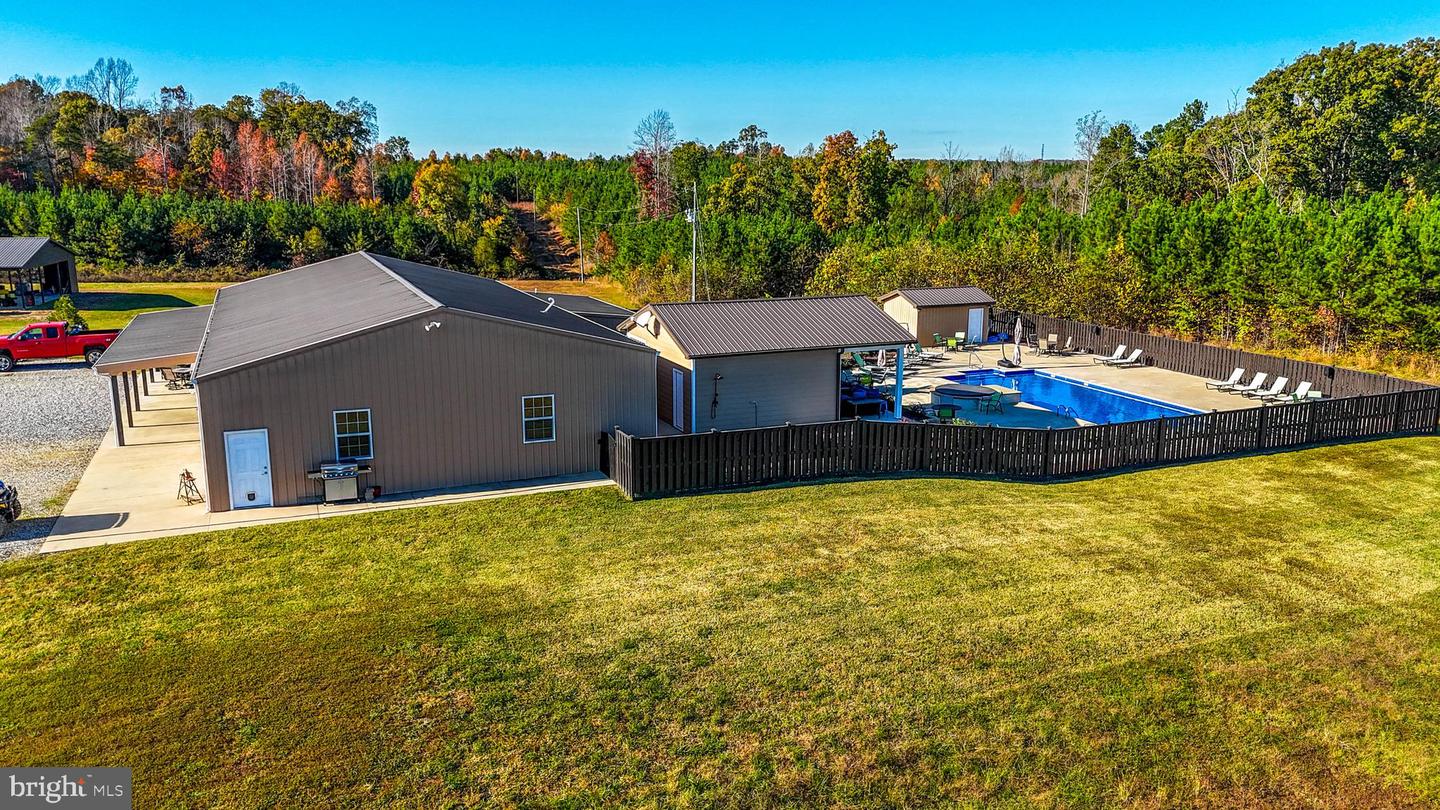 2052 TWENTY TWO RD, PAMPLIN, Virginia 23958, 3 Bedrooms Bedrooms, 8 Rooms Rooms,3 BathroomsBathrooms,Residential,For sale,2052 TWENTY TWO RD,VAPE2000080 MLS # VAPE2000080