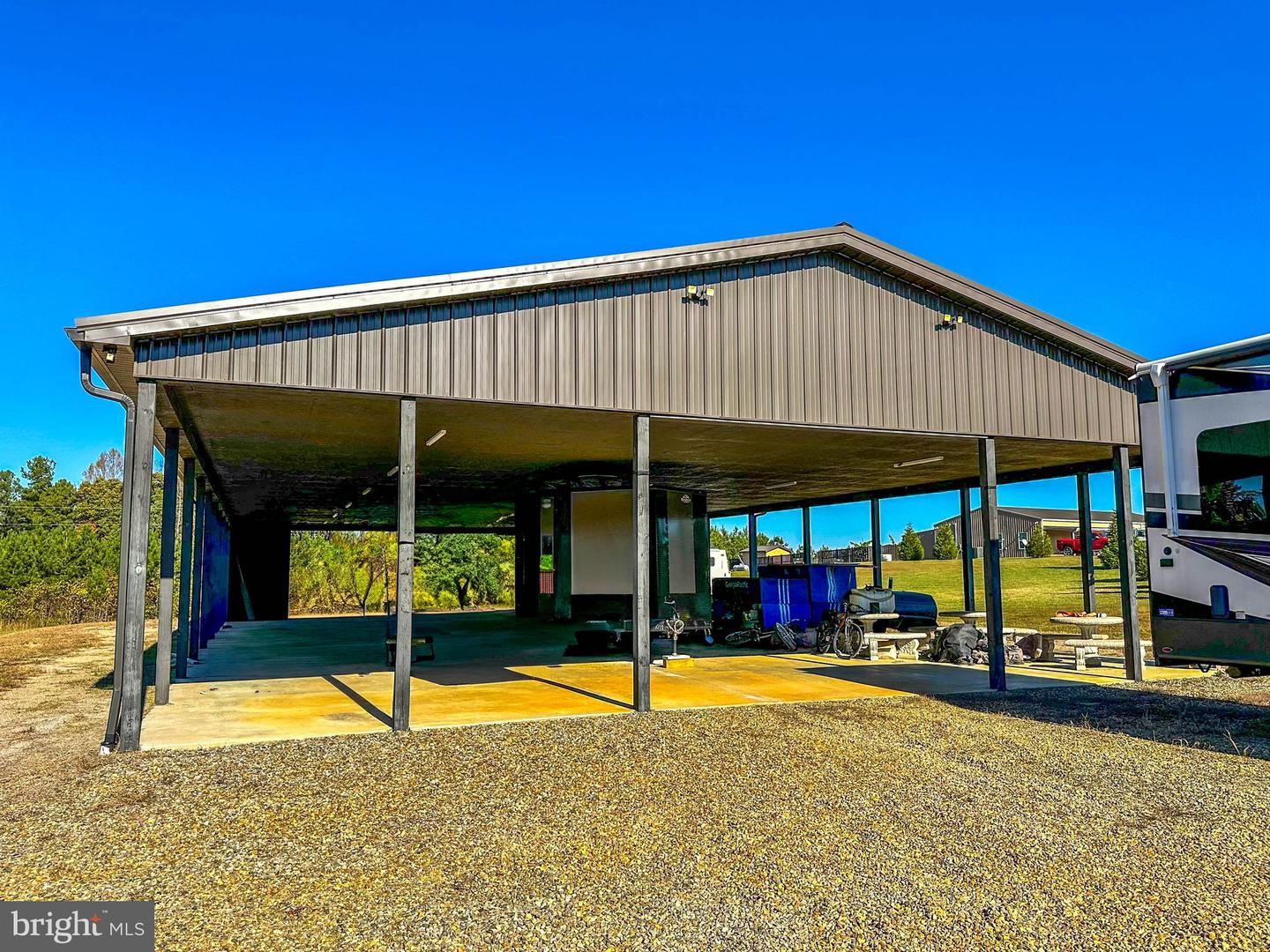 2052 TWENTY TWO RD, PAMPLIN, Virginia 23958, 3 Bedrooms Bedrooms, 8 Rooms Rooms,3 BathroomsBathrooms,Residential,For sale,2052 TWENTY TWO RD,VAPE2000080 MLS # VAPE2000080
