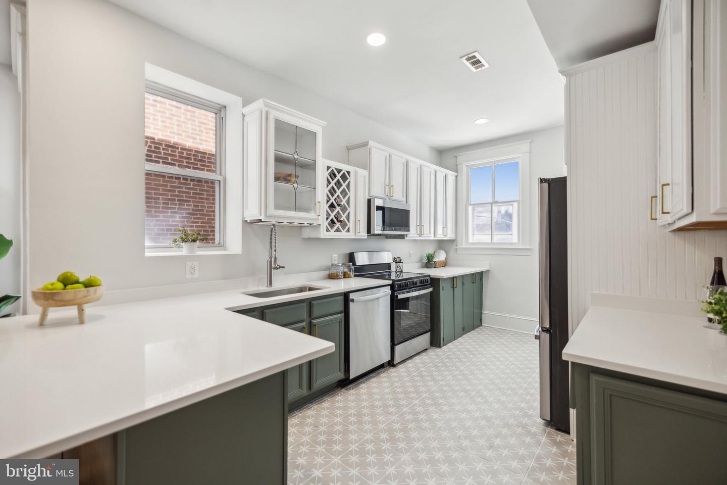 34 T ST NW, WASHINGTON, District Of Columbia 20001, 5 Bedrooms Bedrooms, ,3 BathroomsBathrooms,Residential,For sale,34 T ST NW,DCDC2200982 MLS # DCDC2200982