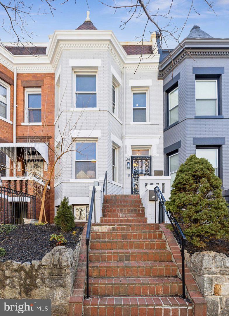 34 T ST NW, WASHINGTON, District Of Columbia 20001, 5 Bedrooms Bedrooms, ,3 BathroomsBathrooms,Residential,For sale,34 T ST NW,DCDC2200982 MLS # DCDC2200982