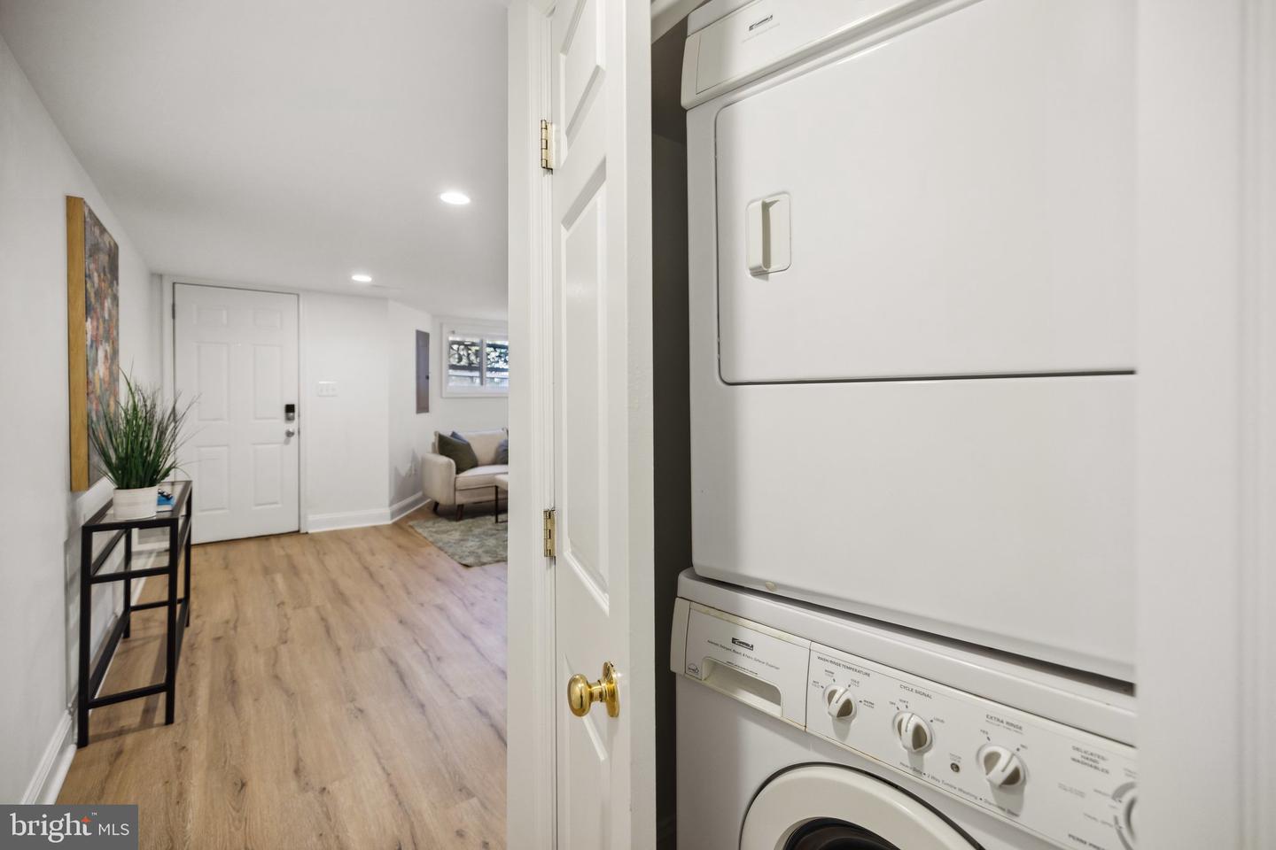 34 T ST NW, WASHINGTON, District Of Columbia 20001, 5 Bedrooms Bedrooms, ,3 BathroomsBathrooms,Residential,For sale,34 T ST NW,DCDC2200982 MLS # DCDC2200982