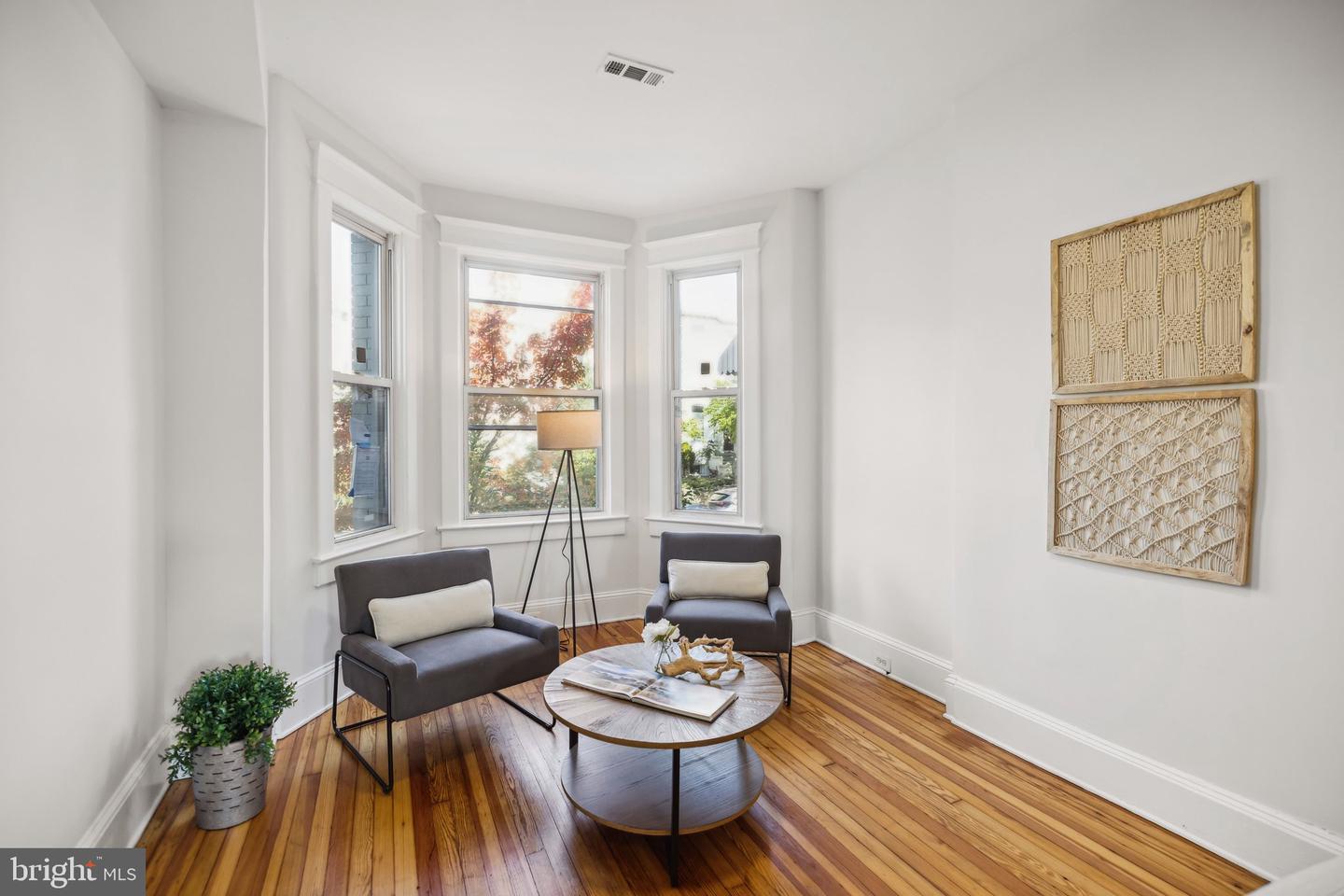 34 T ST NW, WASHINGTON, District Of Columbia 20001, 5 Bedrooms Bedrooms, ,3 BathroomsBathrooms,Residential,For sale,34 T ST NW,DCDC2200982 MLS # DCDC2200982