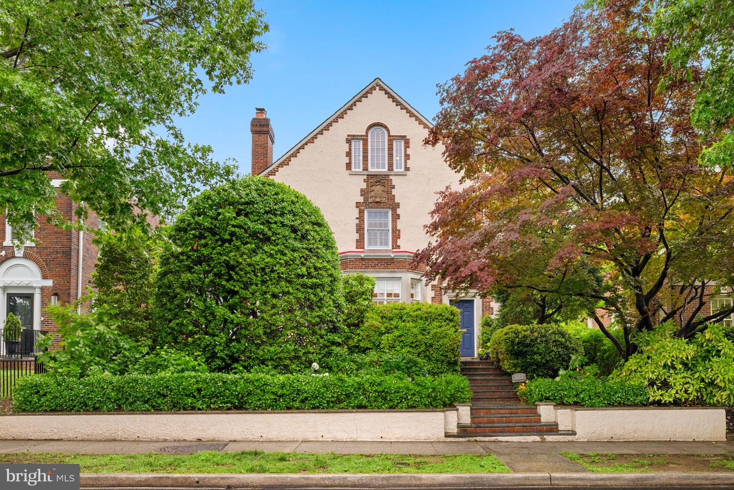 3013 CATHEDRAL AVE NW, WASHINGTON, District Of Columbia 20008, 4 Bedrooms Bedrooms, ,3 BathroomsBathrooms,Residential,For sale,3013 CATHEDRAL AVE NW,DCDC2200986 MLS # DCDC2200986