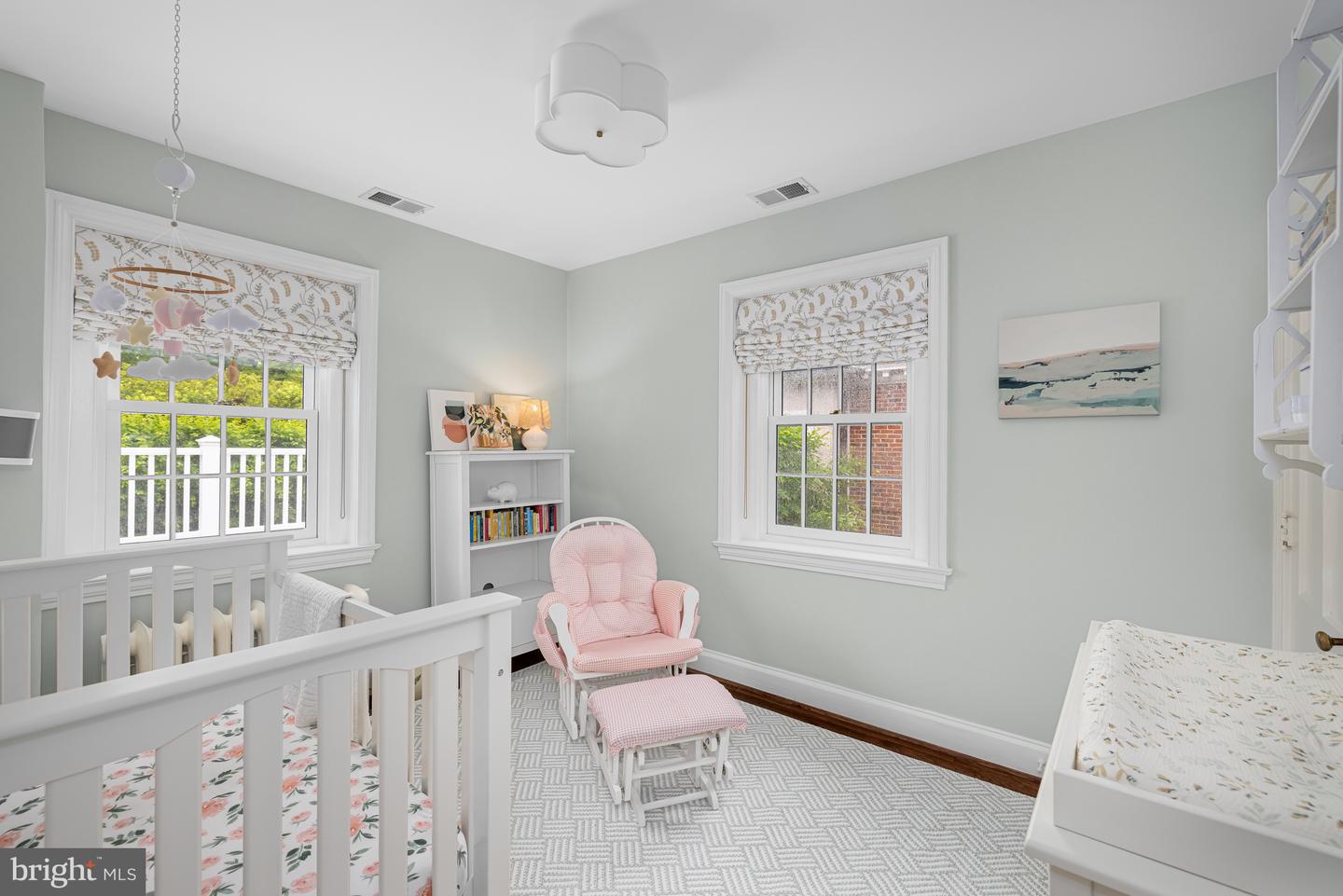3013 CATHEDRAL AVE NW, WASHINGTON, District Of Columbia 20008, 4 Bedrooms Bedrooms, ,3 BathroomsBathrooms,Residential,For sale,3013 CATHEDRAL AVE NW,DCDC2200986 MLS # DCDC2200986