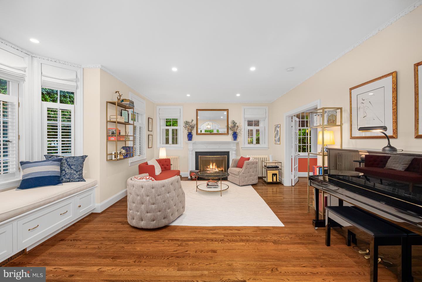 3013 CATHEDRAL AVE NW, WASHINGTON, District Of Columbia 20008, 4 Bedrooms Bedrooms, ,3 BathroomsBathrooms,Residential,For sale,3013 CATHEDRAL AVE NW,DCDC2200986 MLS # DCDC2200986