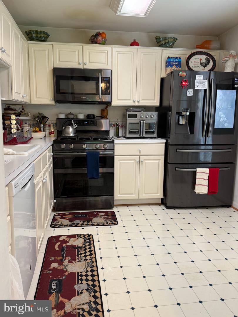 46891 EATON TER #101, STERLING, Virginia 20164, 2 Bedrooms Bedrooms, ,2 BathroomsBathrooms,Residential,For sale,46891 EATON TER #101,VALO2096662 MLS # VALO2096662