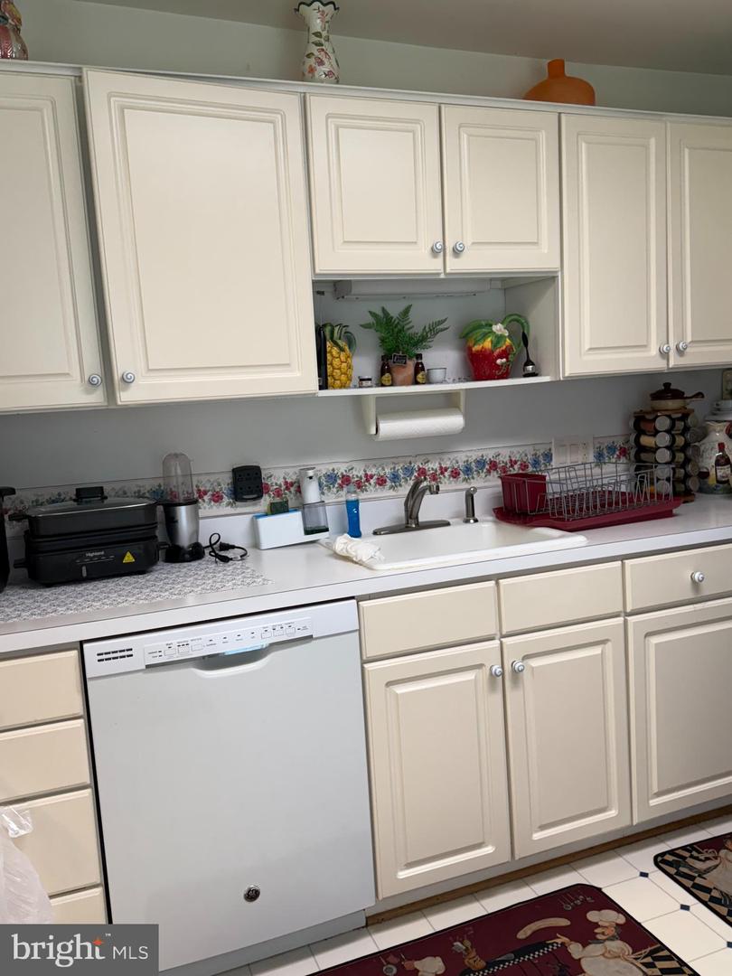 46891 EATON TER #101, STERLING, Virginia 20164, 2 Bedrooms Bedrooms, ,2 BathroomsBathrooms,Residential,For sale,46891 EATON TER #101,VALO2096662 MLS # VALO2096662