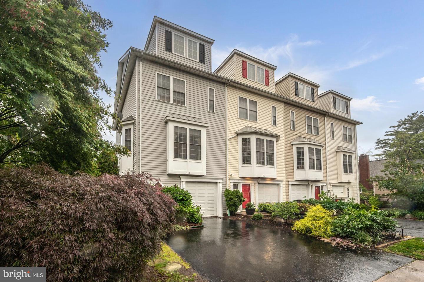 414 S WAYNE ST, ARLINGTON, Virginia 22204, 4 Bedrooms Bedrooms, ,3 BathroomsBathrooms,Residential,For sale,414 S WAYNE ST,VAAR2057570 MLS # VAAR2057570