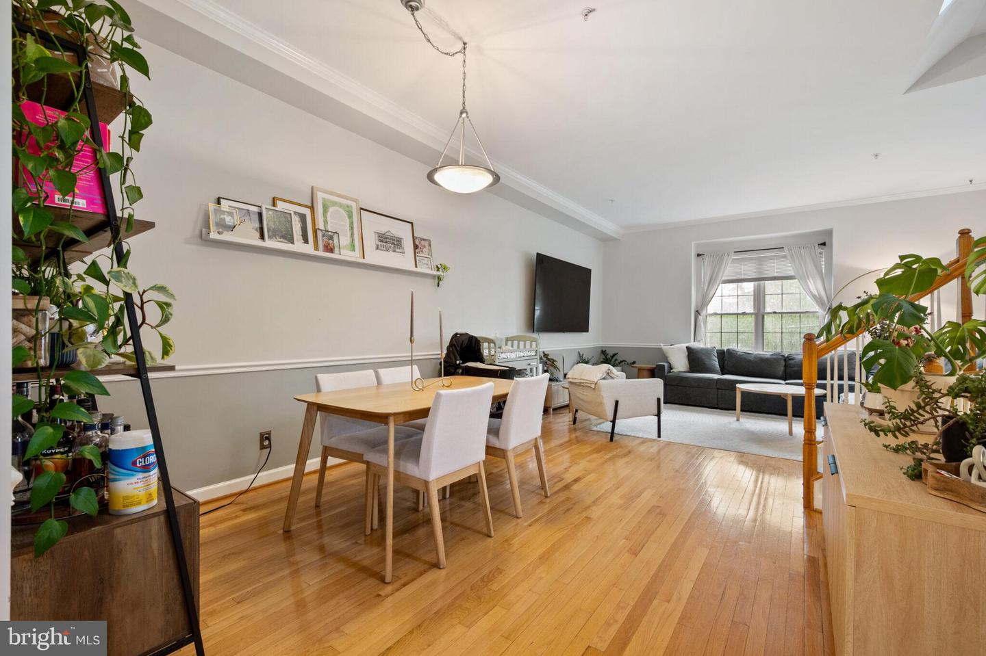 414 S WAYNE ST, ARLINGTON, Virginia 22204, 4 Bedrooms Bedrooms, ,3 BathroomsBathrooms,Residential,For sale,414 S WAYNE ST,VAAR2057570 MLS # VAAR2057570